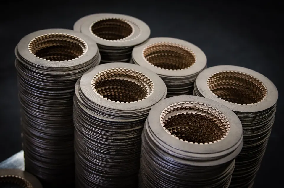 Finished sintered friction rings stacked as production stock